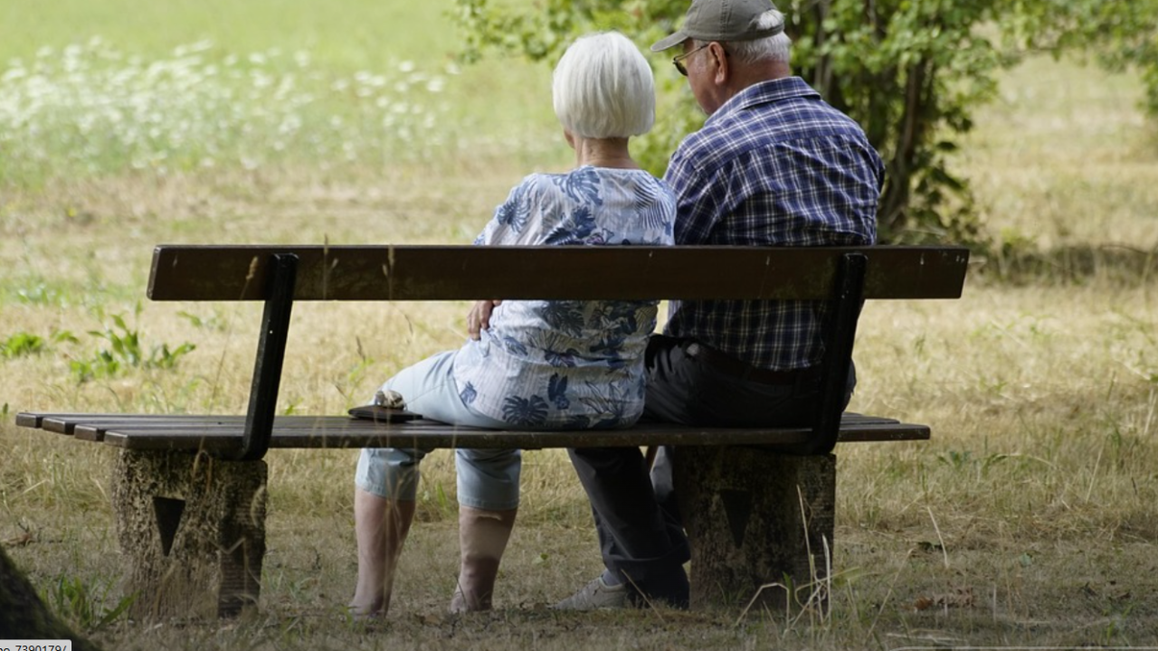 Defensoría alza la voz por 45 milpensionados que siguen sin aumentospor costo de vida